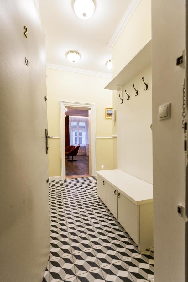 Vintage Poselska Apartment คราคูฟ ภายนอก รูปภาพ