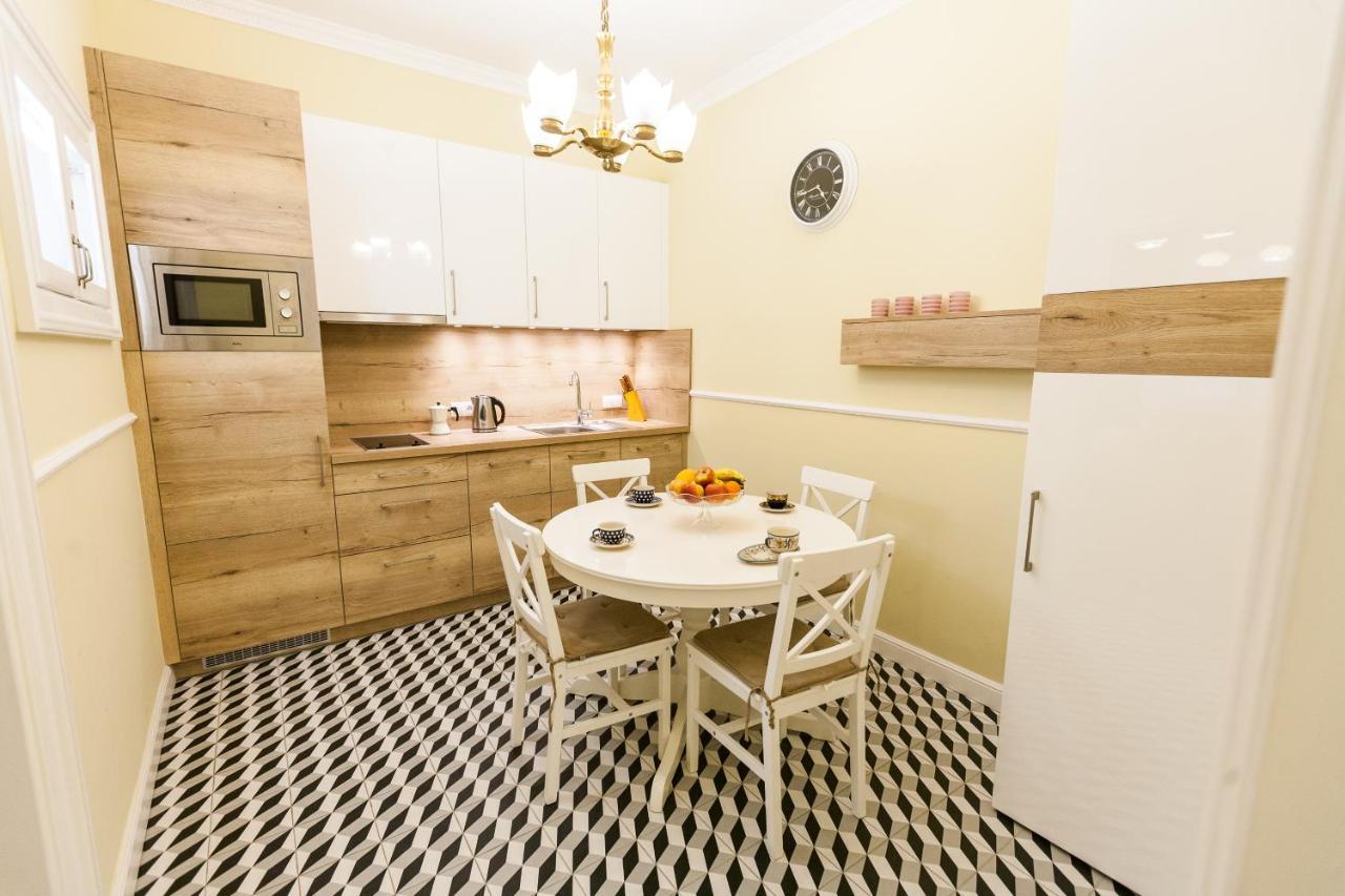 Vintage Poselska Apartment คราคูฟ ภายนอก รูปภาพ